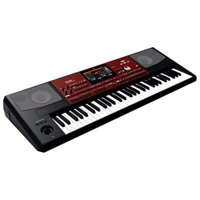 Korg Pa700